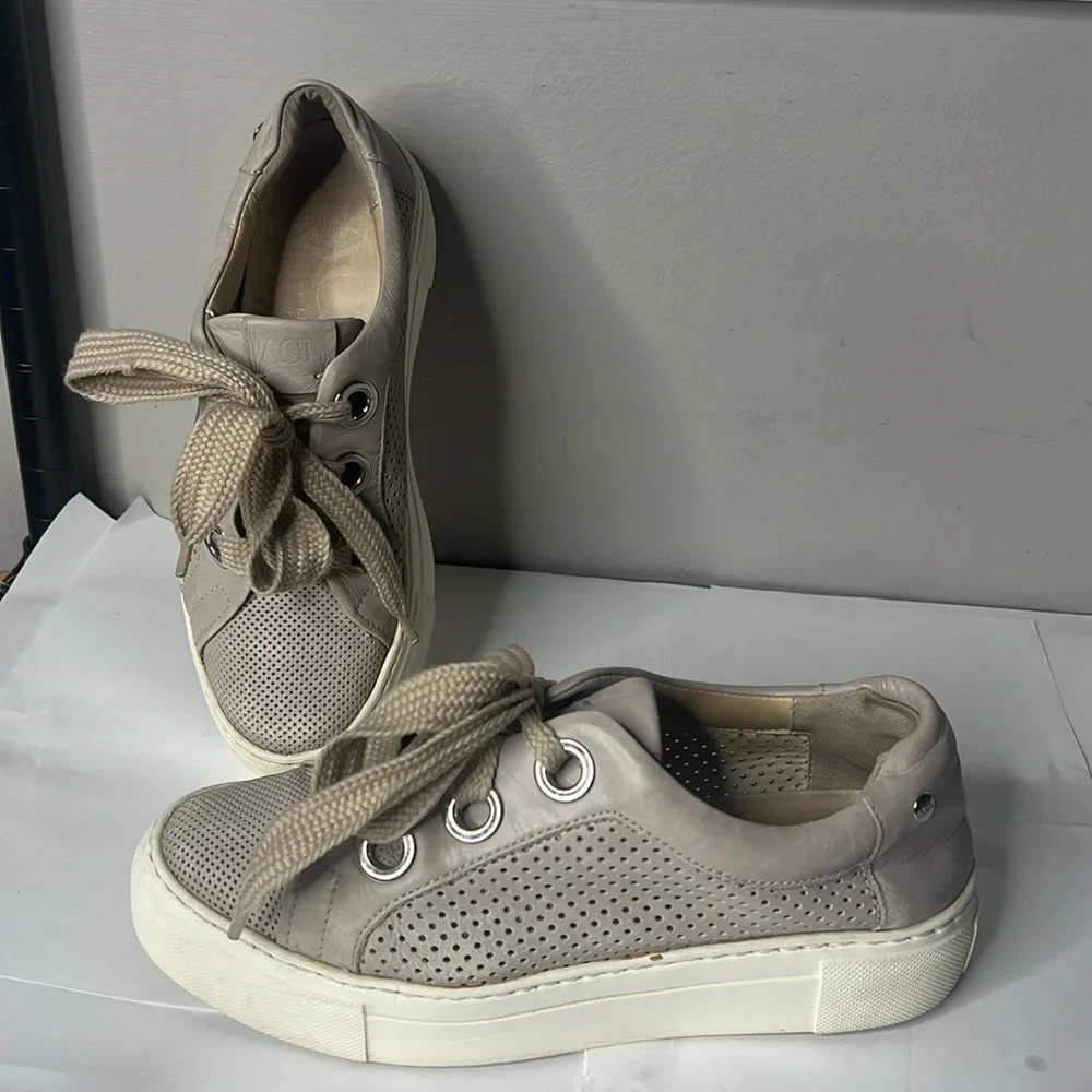 AGL Sz 37 US 7 Attilio Giusti Leombruni Perforated Platform Talc Leather Sneaker